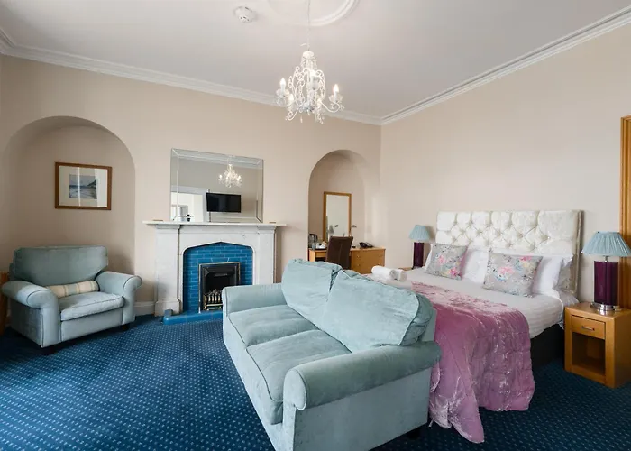 Gwesty'R Marine Hotel & Spa
